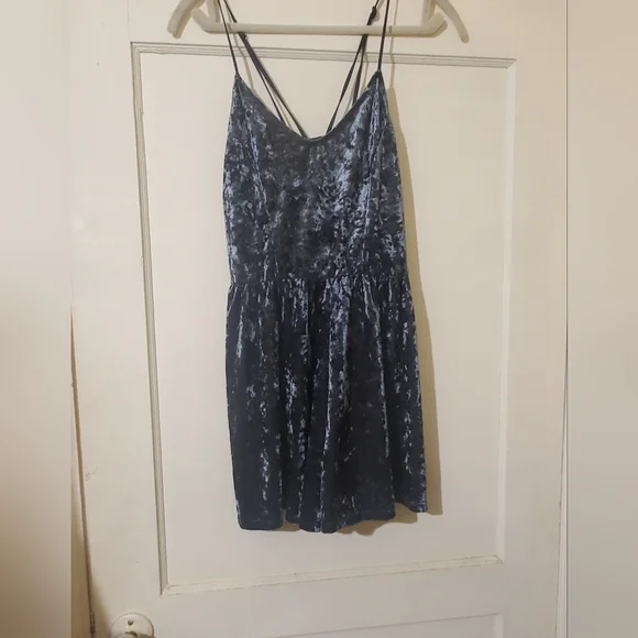 Blue velvet romper - Picture 4 of 8